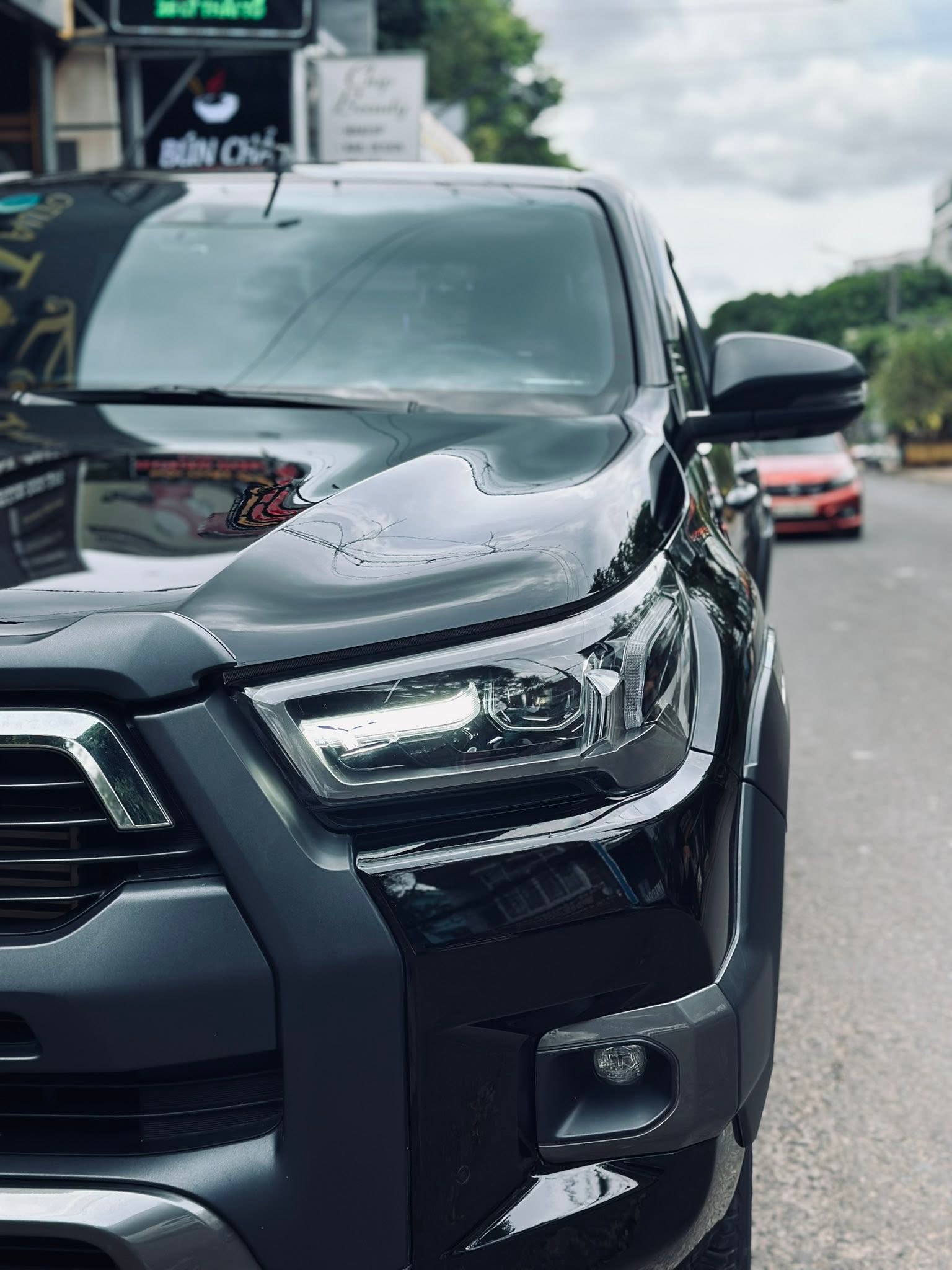 Toyota Hilux sau 20.000km – Nếu không dán PPF thì xe sẽ thế nào? - Image 1