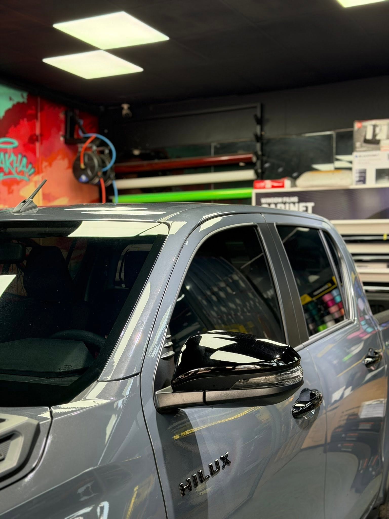Toyota Hilux mới 100% – nâng cấp ngay khi vừa nhận xe. - Image 7
