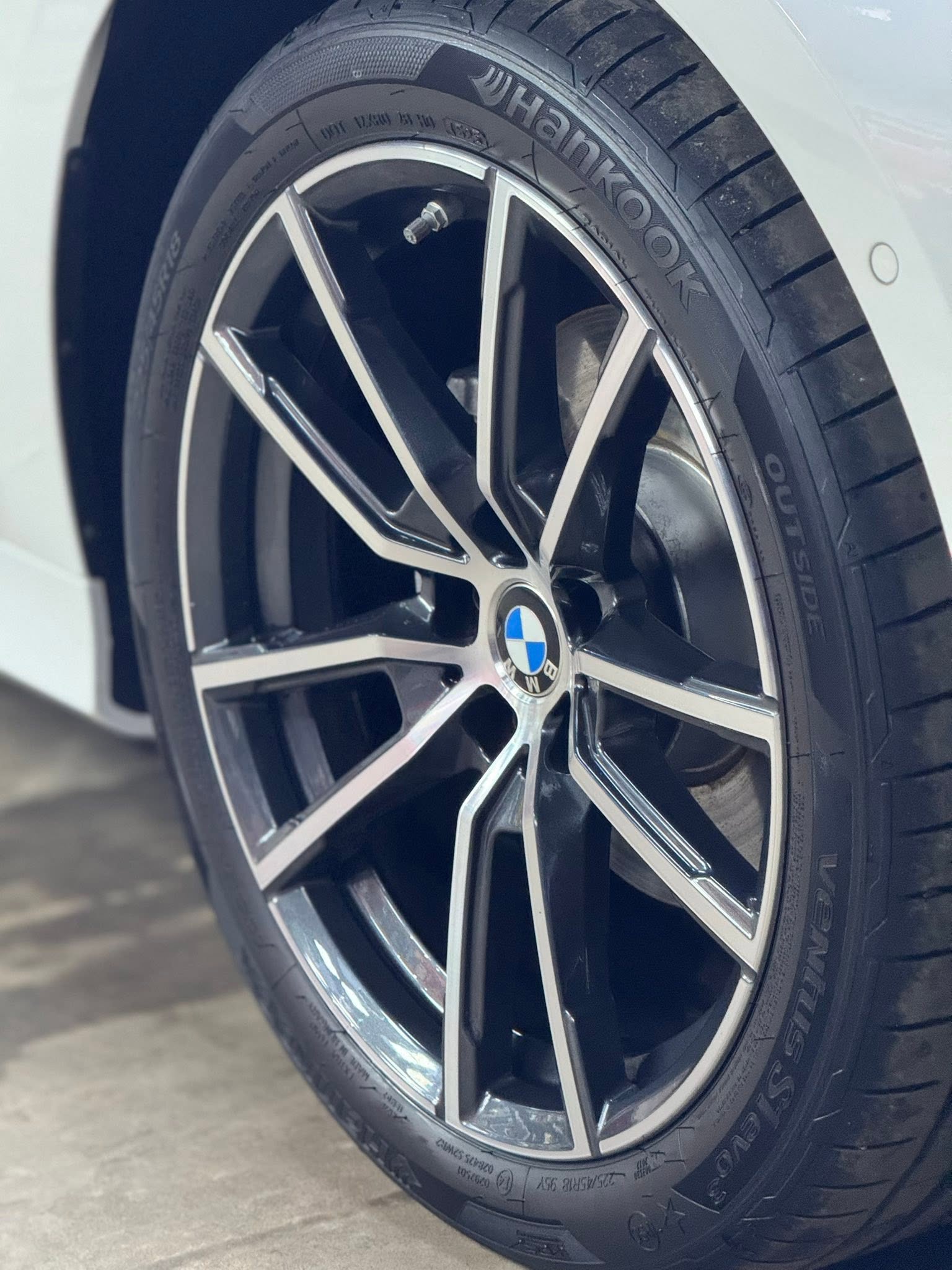 BMW 320i – giữ trọn đẳng cấp bằng PPF Teckwrap - Image 9